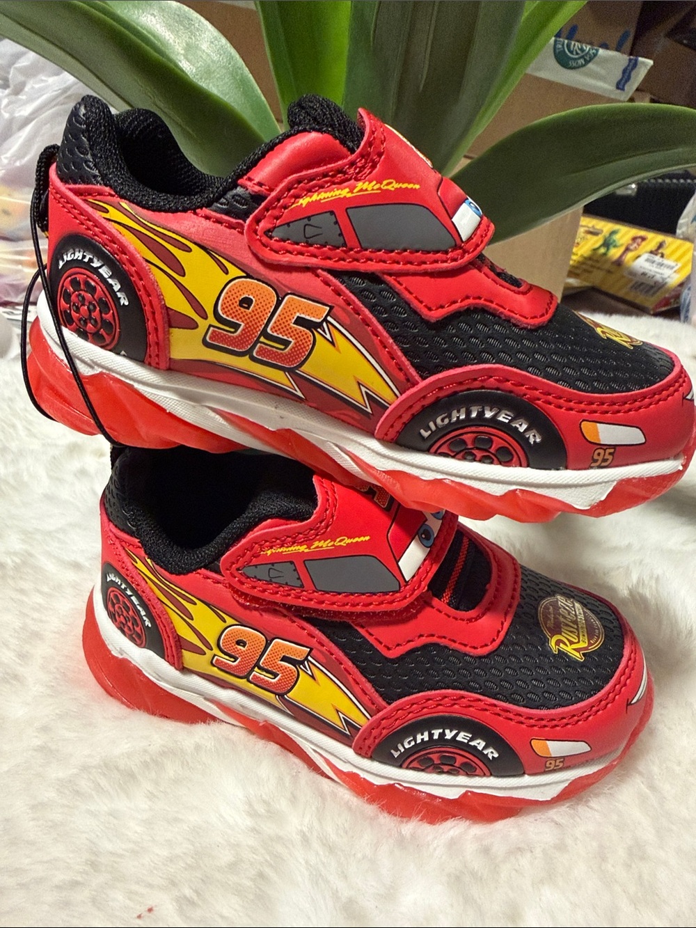 Disney Lightning McQueen Red and Black Light-Up Kids Sneaker size 5